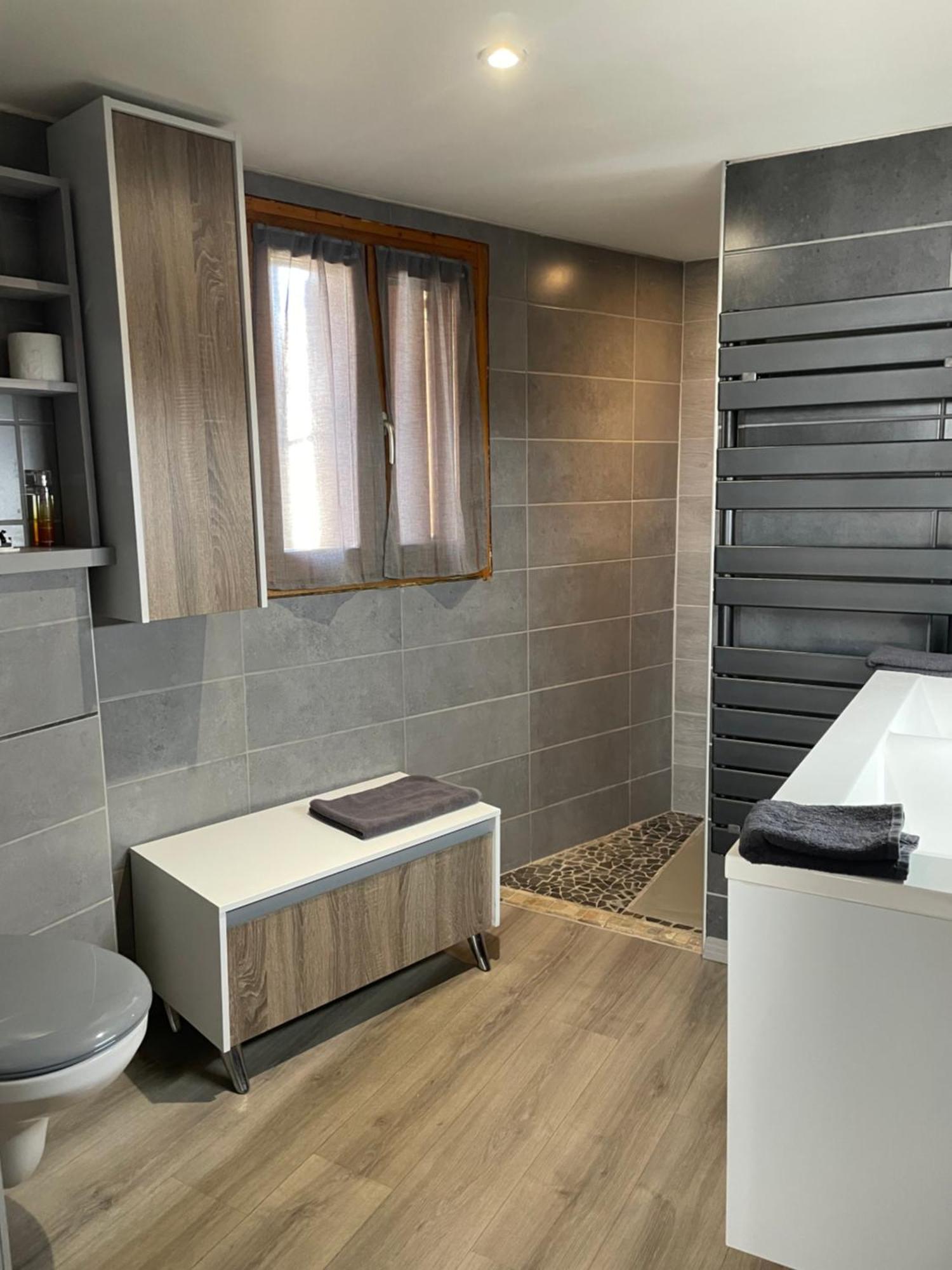 Chez Tony Et Laurie Apartment Montbrun-des-Corbieres ภายนอก รูปภาพ